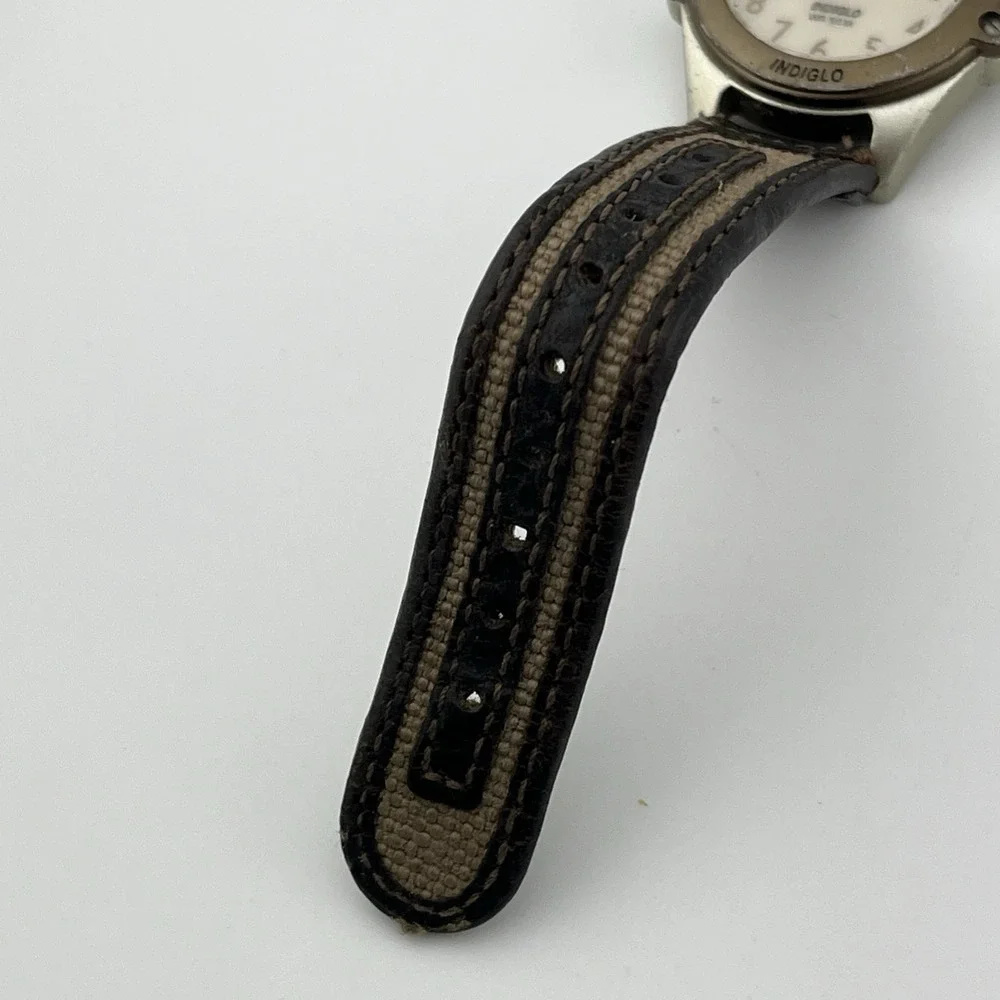 Vtg Timex Expedition‎ Watch Women Indiglo 32mm Gold Tone Leather- New Battery